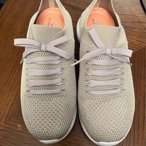 Skechers Ultra Flex Sketch-knit Slip-on Memory Foam Sneaker Sz 10 WIDE